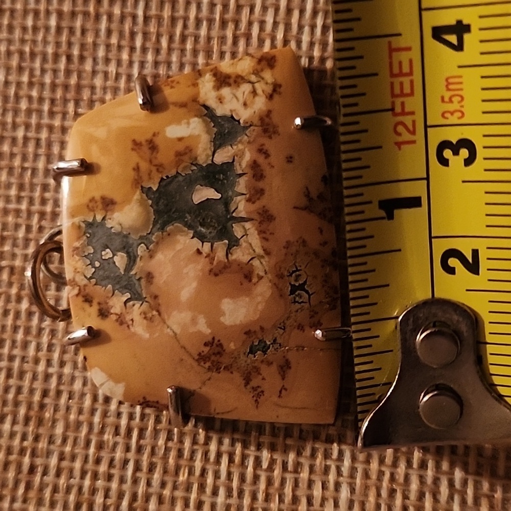 Unique Stone Pendant with Earthy Tones - Picture 6 of 7